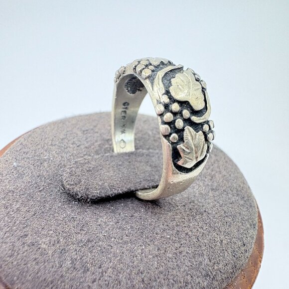 VTG Solid Sterling Silver 925 Leaf Floral Design Tapered Band Ring Size 6.25 - Picture 2 of 8